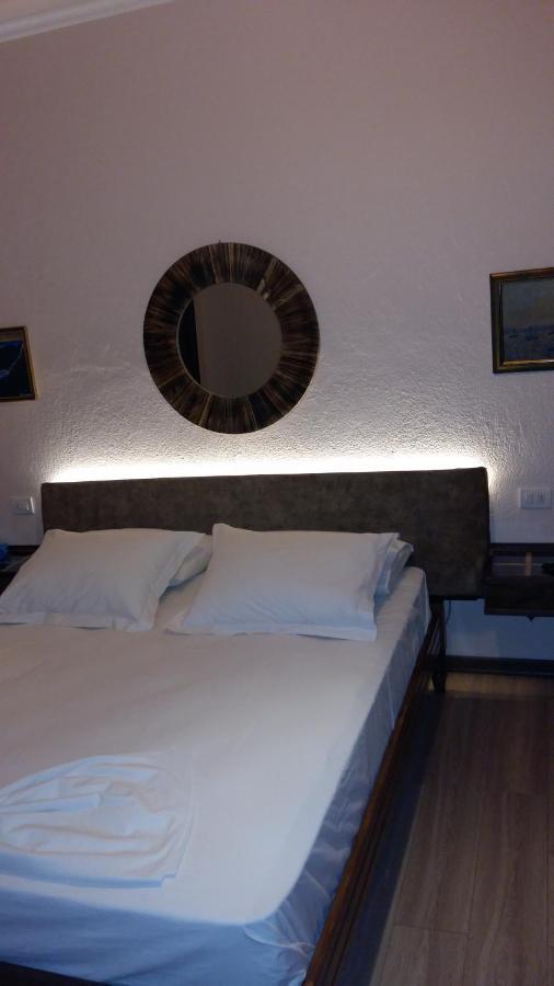 Drini Hotel Rrashbull Екстер'єр фото