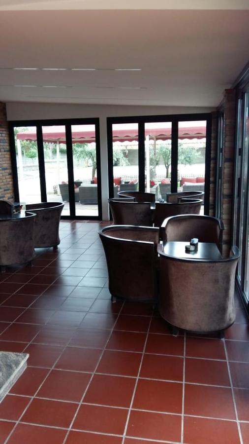 Drini Hotel Rrashbull Екстер'єр фото