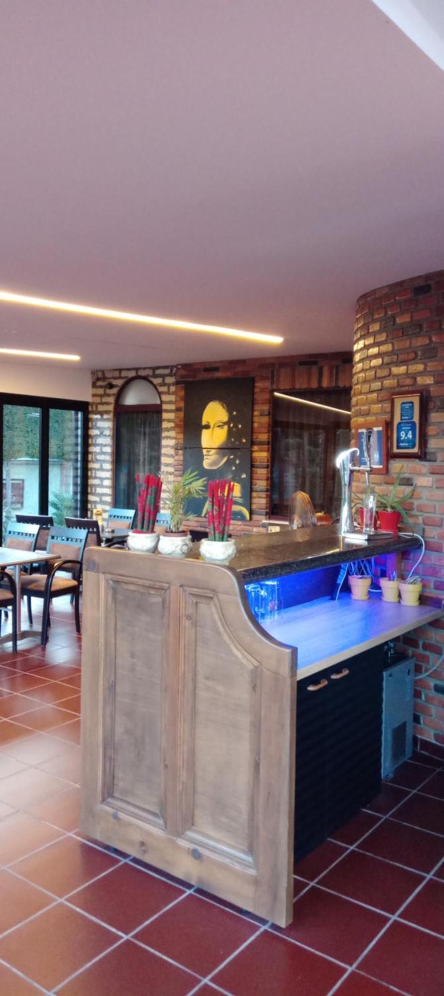Drini Hotel Rrashbull Екстер'єр фото