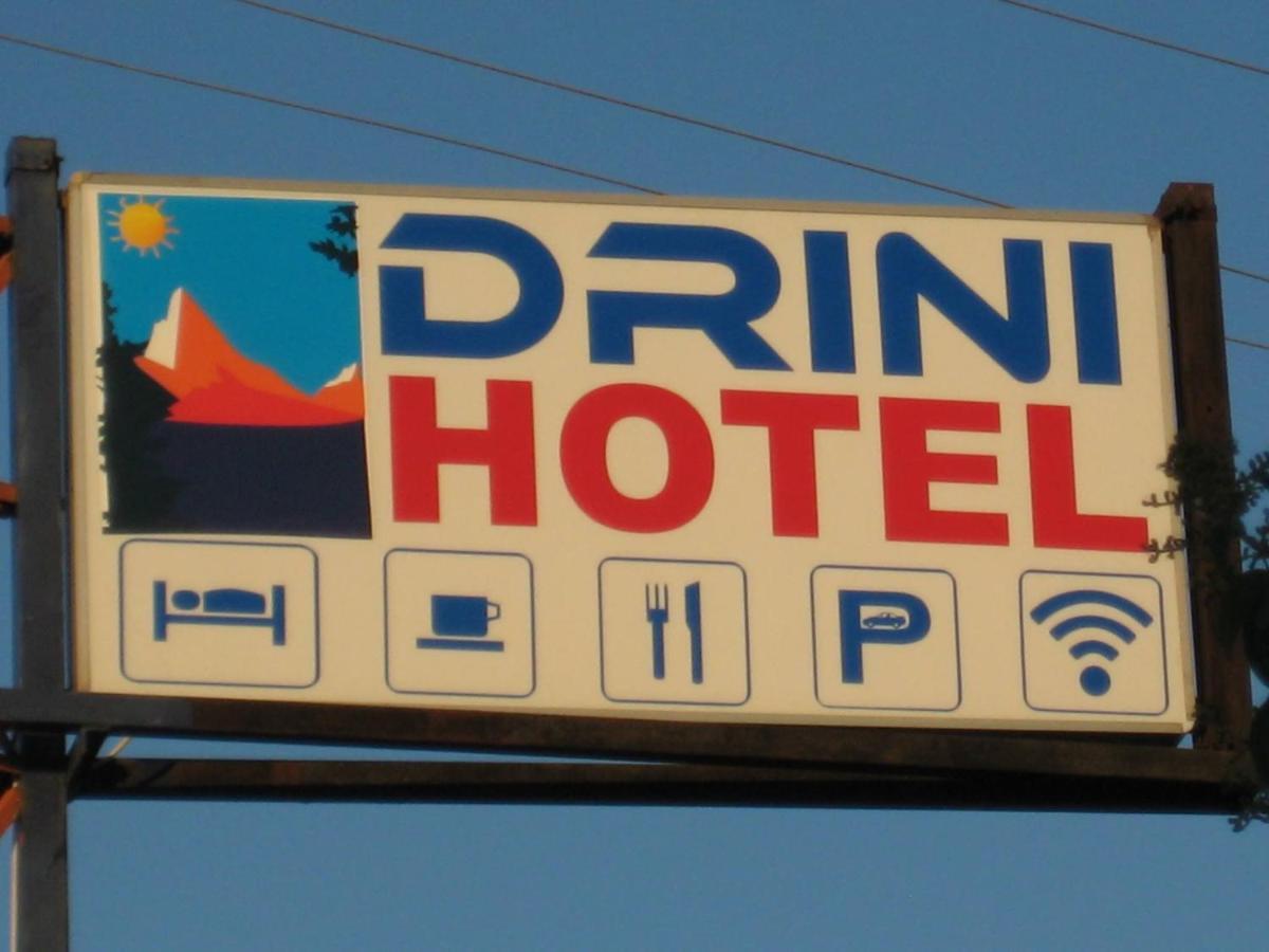 Drini Hotel Rrashbull Екстер'єр фото